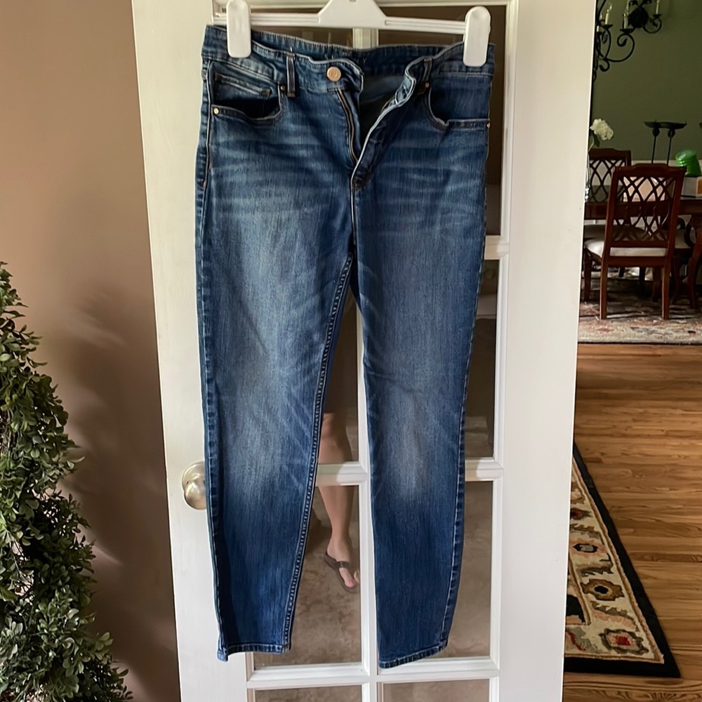 Skinny crop jeans with a little distressing to the color